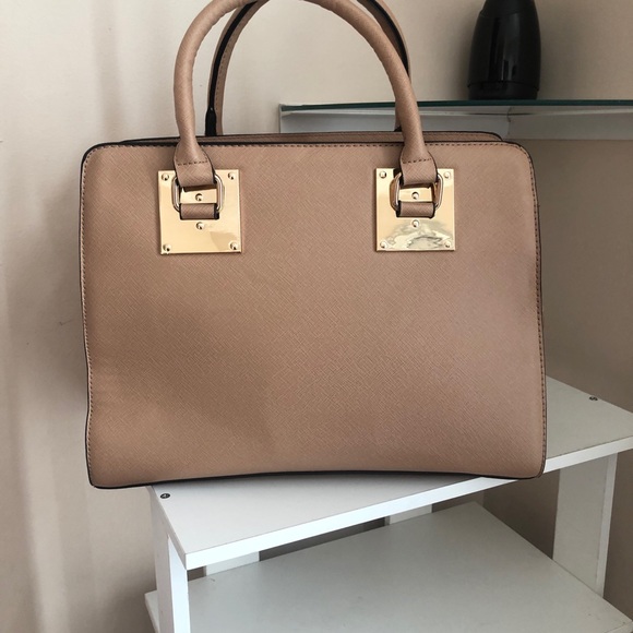 LA Terre Fashion Satchel - Picture 2 of 4